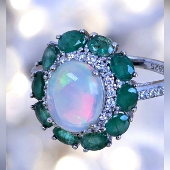 925 Sterling Silver Ring with Natural White Opal 8x10mm & Emerald Gemstones - Picture 13 of 13